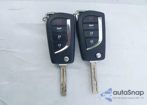 2018 Toyota Camry Le z USA, uszkodzony, nr VIN JTNB11HKXJ3026537